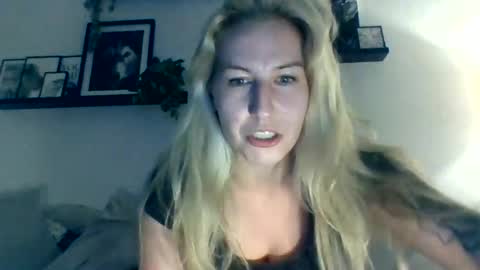 may4jay online show from June 30, 8:51 pm