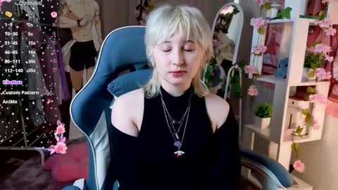 Mary online show from February 20, 3:17 am