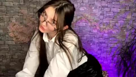 may online show from May 29, 5:44 pm