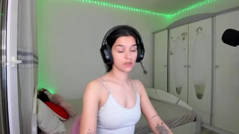 Maya online show from April 20, 6:11 pm