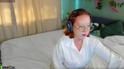 Maya online show from June 5, 11:15 am