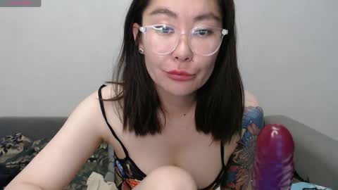 maya_kumashiro online show from June 6, 10:59 pm