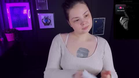 Woman online show from February 17, 1:55 pm