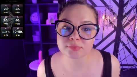 Woman online show from February 20, 5:09 pm