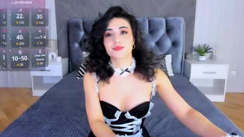 Maya online show from November 26, 3:31 pm