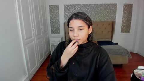 Maya online show from October 1, 2:32 am