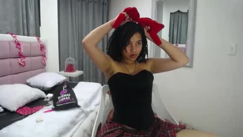 Maya online show from February 15, 9:16 am