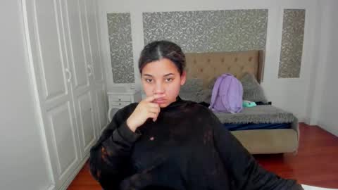 Maya online show from September 29, 1:59 am