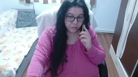 Maya online show from February 25, 7:34 am