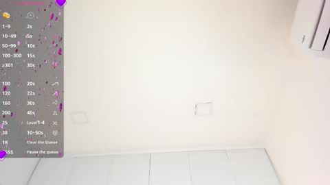 Maya online show from September 17, 1:25 pm