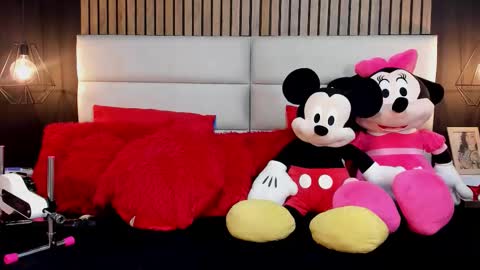 Nicolle Ruselle   Hello my lovely  schedule for great fun from  630 am and end 800 pm Colombian time I wait for you online show from October 4, 3:10 pm