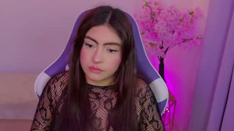 Maya Vexx online show from June 4, 4:46 pm