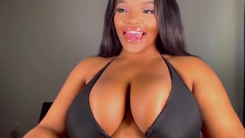 MayBabi online show from January 26, 3:25 pm