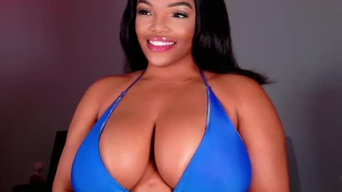 MayBabi online show from March 7, 5:17 pm