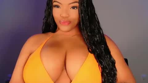 MayBabi online show from October 14, 12:08 pm