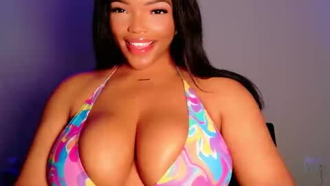 MayBabi online show from March 10, 5:06 pm