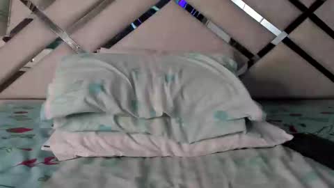 Maybelline69 online show from March 26, 8:03 pm