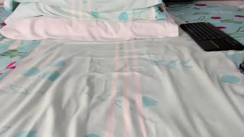 Maybelline69 online show from February 1, 8:28 pm