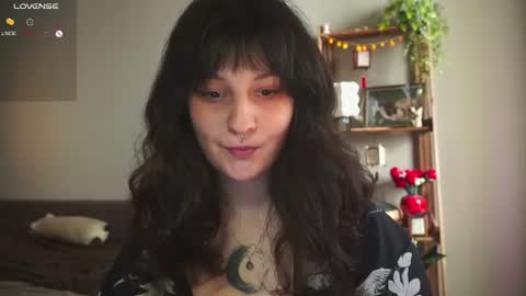 Mary  . online show from July 27, 6:33 am