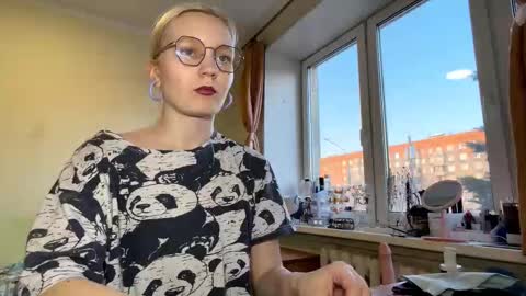 olivia online show from March 16, 3:16 pm