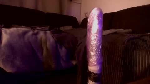 moimaze online show from December 19, 2:07 am