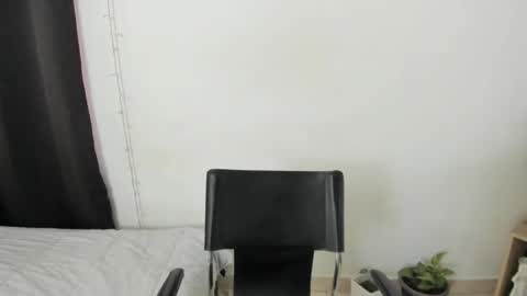 mazikeen_18 online show from September 17, 1:03 pm