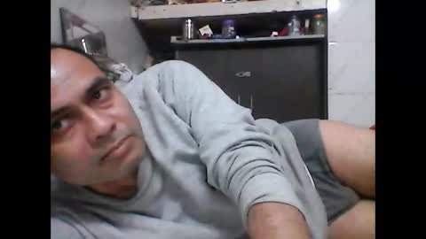 mcaraj2 online show from November 30, 6:04 pm