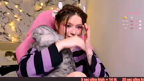 Hanna online show from February 9, 9:28 pm