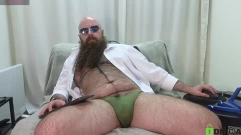 Snapshot of meaty_roll chatting on January 8, 4:12 am Meaty Roll online show from January 8, 4:12 am