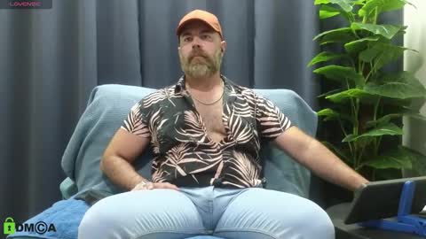 Snapshot of meaty_roll chatting on September 12, 8:16 am Meaty Roll online show from September 12, 8:16 am