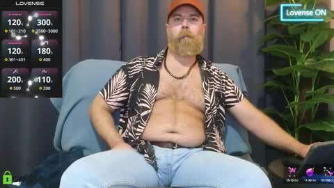 Snapshot of meaty_roll chatting on October 2, 6:12 am Meaty Roll online show from October 2, 6:12 am