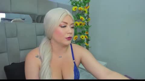 MedusaOwens online show from June 10, 2:49 pm
