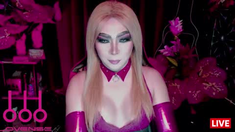 THE QUEEN ALPHA   Queen Medusa Prey online show from January 18, 3:21 pm