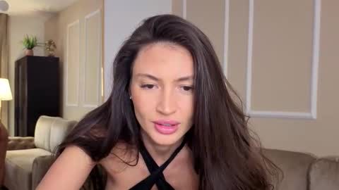 MedussaEyes online show from September 30, 7:24 pm