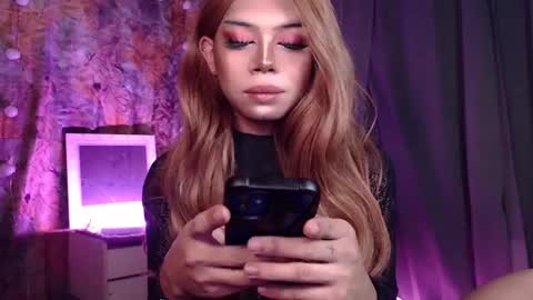 GODDESS OF ALL GODDESSES online show from December 29, 5:21 am