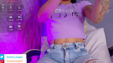 Snapshot of megan_browns1 chatting on September 16, 1:13 pm Megan  online show from September 16, 1:13 pm