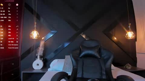 MEGAN COOPER online show from December 3, 2:23 am