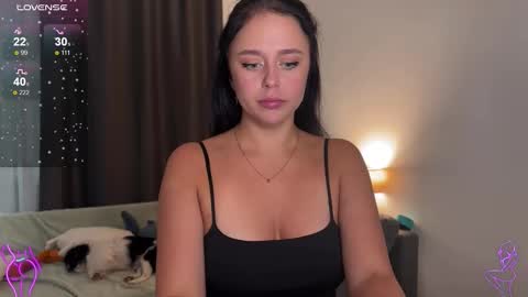 Snapshot of megan_nilson chatting on October 20, 5:40 pm Megan online show from October 20, 5:40 pm
