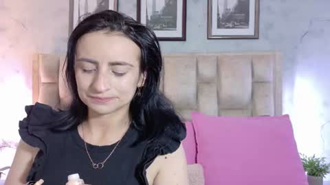 meganfennix online show from June 12, 11:42 am