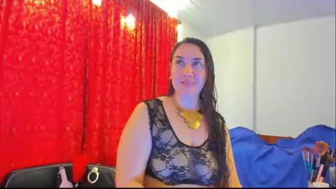 meganhotcurvy online show from June 9, 2:39 pm