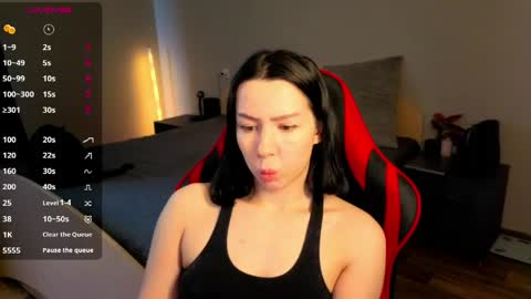 meganluss online show from March 27, 4:51 am