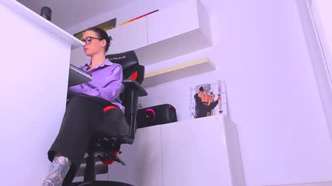 Megan online show from December 17, 9:49 pm