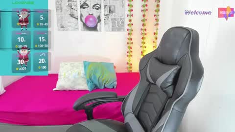 MEGAN  online show from December 30, 11:38 pm