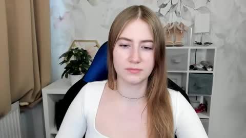 Megan online show from December 16, 2:01 pm