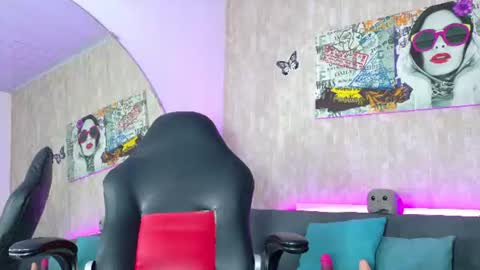 meggan online show from June 15, 10:57 pm