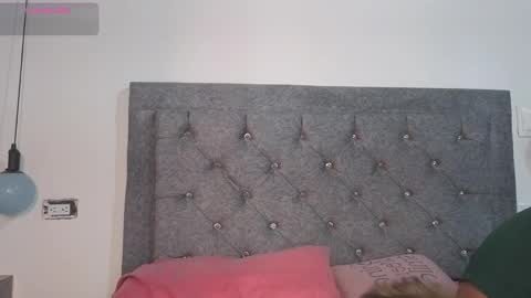 Meghan  online show from December 22, 8:04 pm