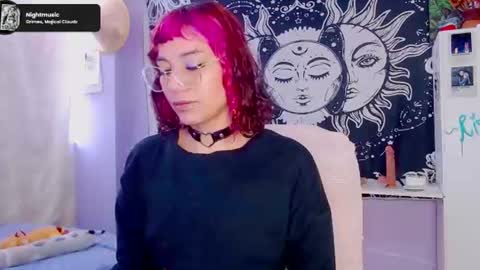 Melissa  -  -  Please help me to reach 100 thumbs up online show from July 22, 3:25 pm
