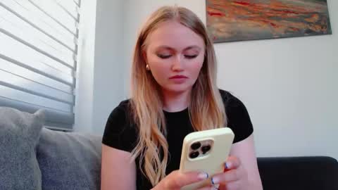Melania online show from May 24, 4:46 pm