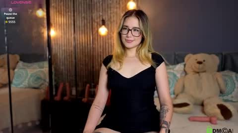 Melanie Baez online show from April 20, 2:14 am