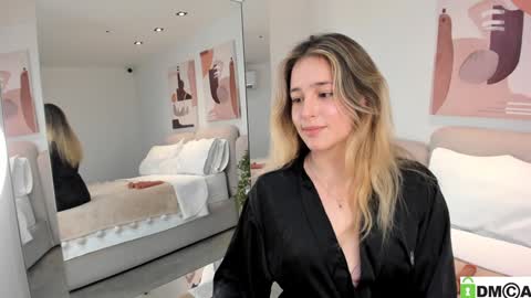 Melanie Baez online show from February 7, 4:06 am